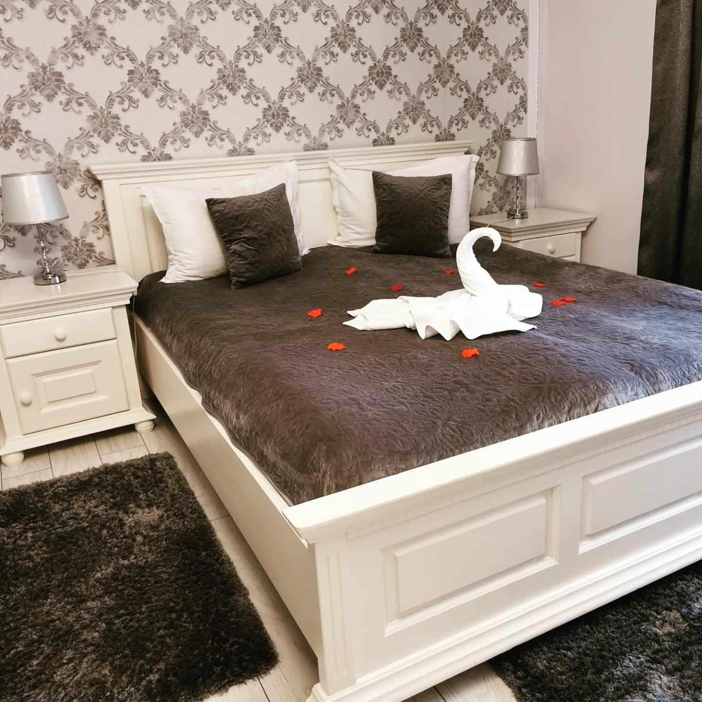 Отель Select House Сибиу Номер фото